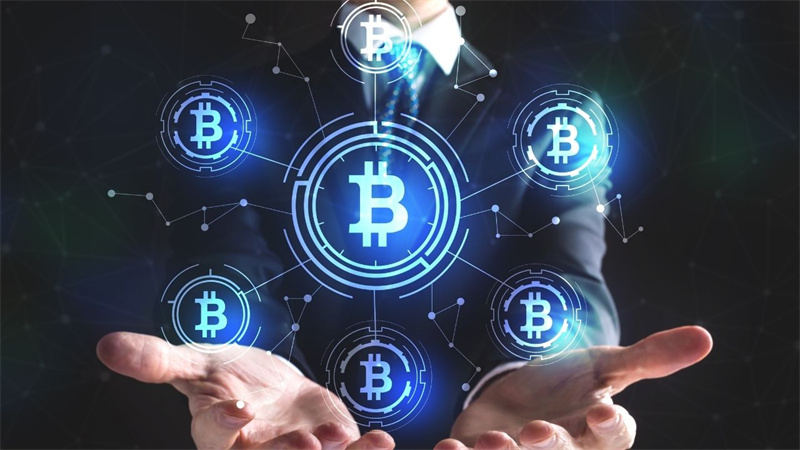 Bitcoin in Achieving Decentralization