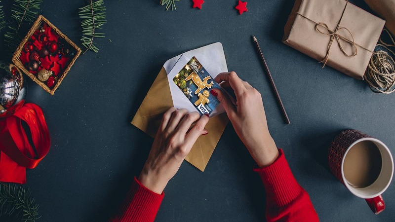 Why a Debit Card Could be the Perfect Gift for Your Teen